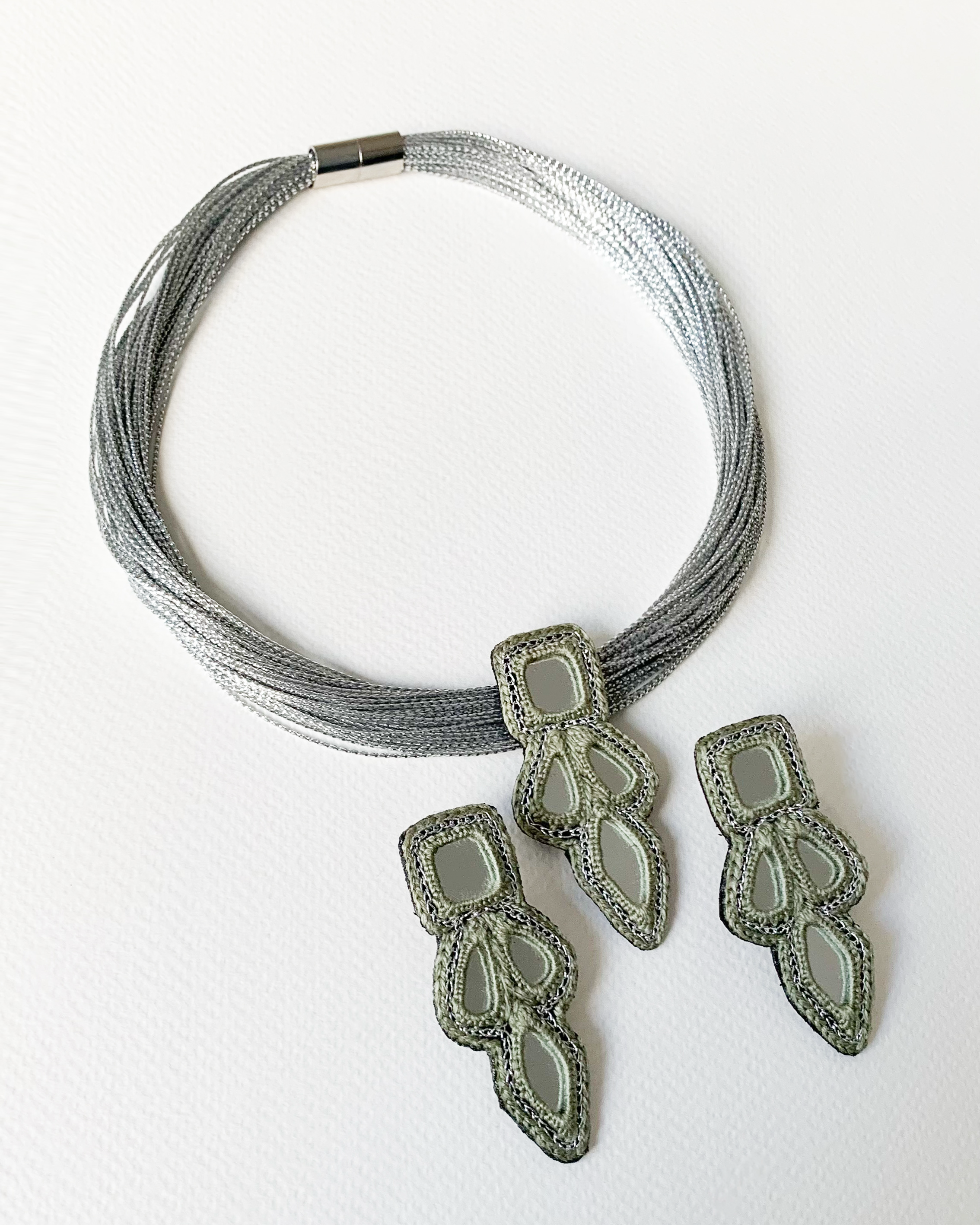 DORDANE NECKLACE-EARRING MIRRO SET SILVER