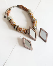 PROSHUT NECKLACE EARRINGS MIRROR SET