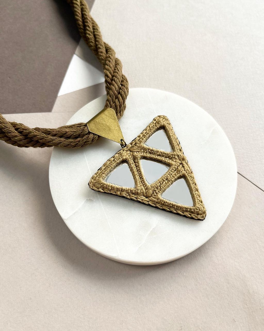 Necklace - olive green
